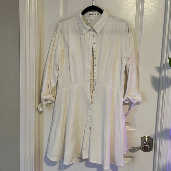 Missguided white faux pearl long sleeve dress (US size 8) - Picture 1 of 2